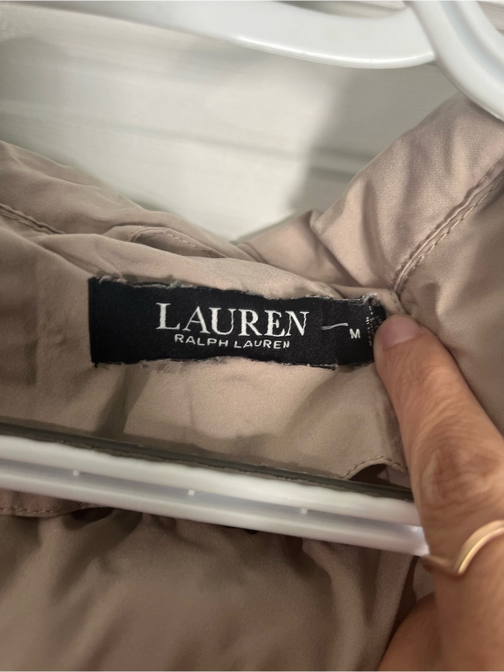 Lauren Ralph Lauren Women's Hooded Quilted Coat in Taupe, size medium - Picture 6 of 8